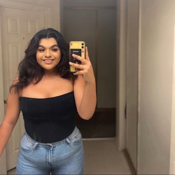 Meet your Posher, Layla - Picture 1 of 1